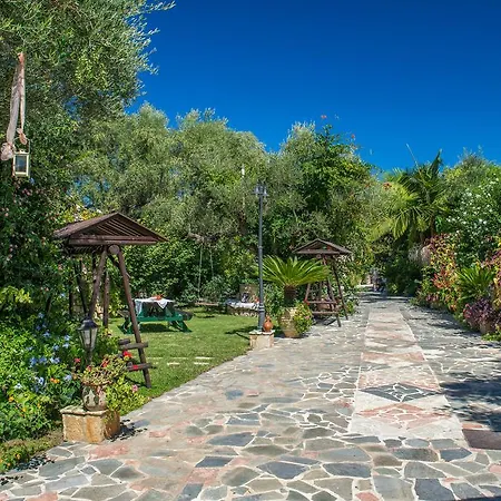 Ktima Kourou Landsted Plános