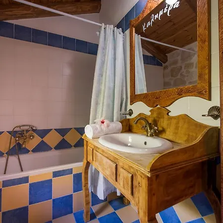 Ktima Kourou Landsted Plános