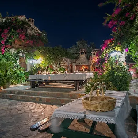 Ktima Kourou Plános