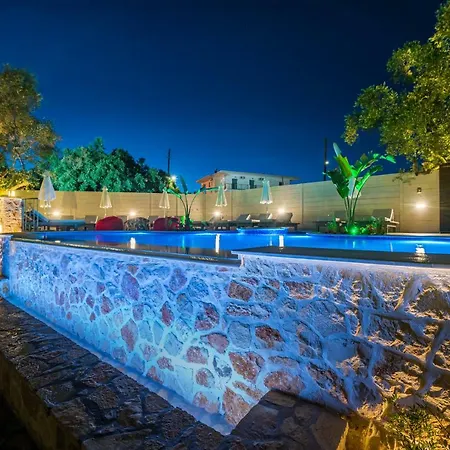 Landsted Ktima Kourou Plános