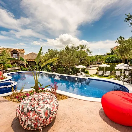 Landsted Ktima Kourou Plános